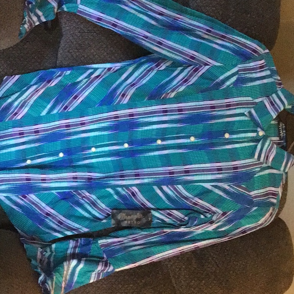 Woman’s Wrangler Retro top